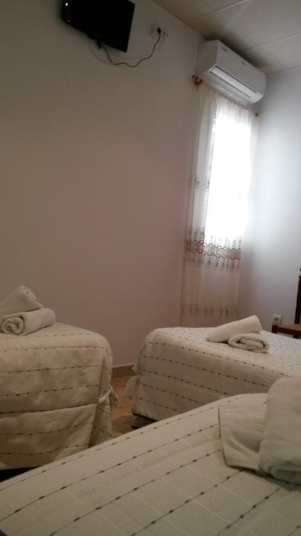 Hostal Virgen Del Pilar Баса Екстер'єр фото